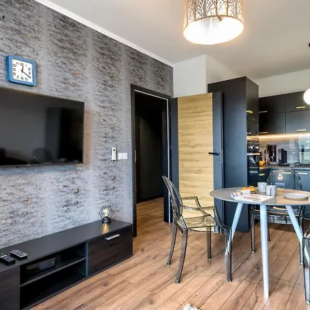 Kazou Service Przy Arkadii * Warszawa