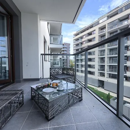 Apartament Kazou Service Przy Arkadii *