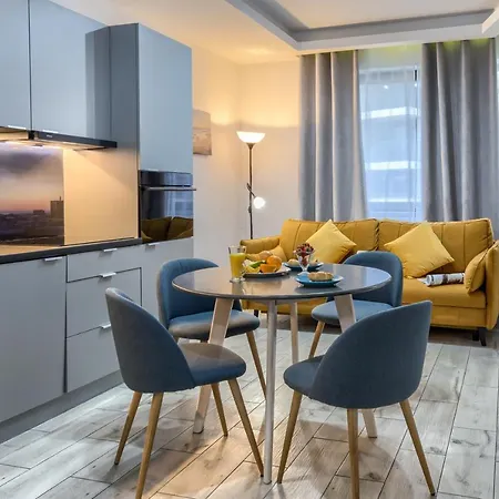 Kazou Service Przy Arkadii * Warszawa