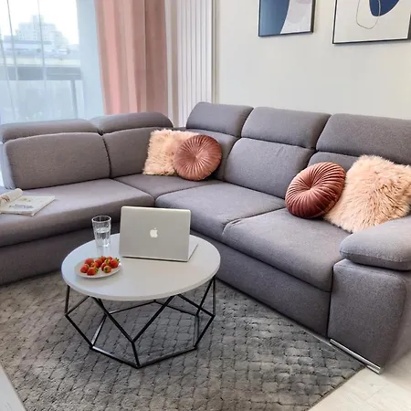 Kazou Service Przy Arkadii Apartament *